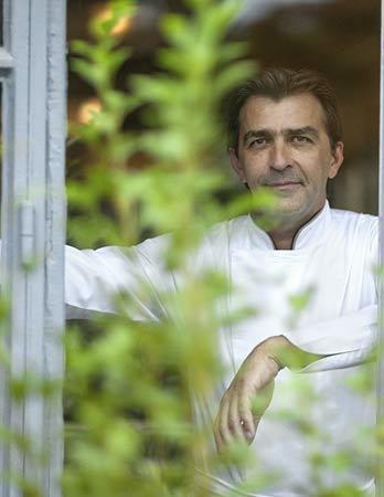 Yanick Alleno Paris au Pavillon Ledoyen 3 star Michelin restaurant Paris.jpg Yanick Alleno Paris au Pavillon Ledoyen 3 star Michelin restaurant Paris.jpg