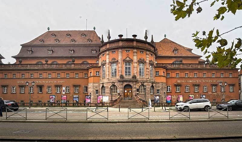 Les bains municipaux de strasbourg public pool and bath building Les bains municipaux de strasbourg public pool and bath building