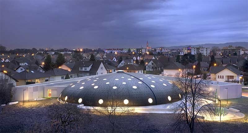Strasbourg retro sunflower pool renovated; piscine tournesol Strasbourg retro sunflower pool renovated; piscine tournesol